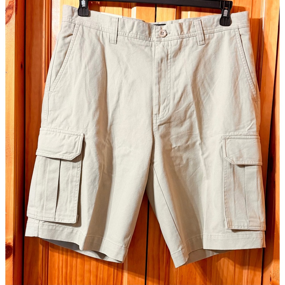 Calvin Klein NWT Mens Cargo Shorts 34 Beige Khaki Flat Front Cotton Hiking